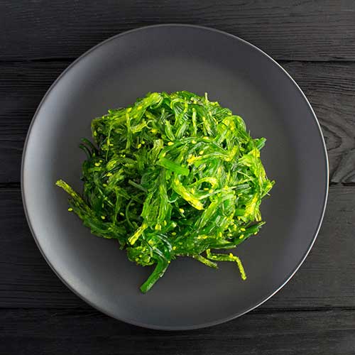 A Guide to Wakame and How to Use It