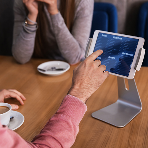 customer ordering on tablet with A.I.