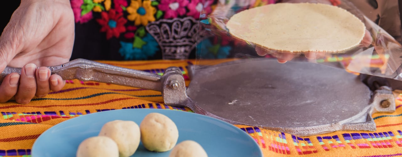 how to make corn tortillas
