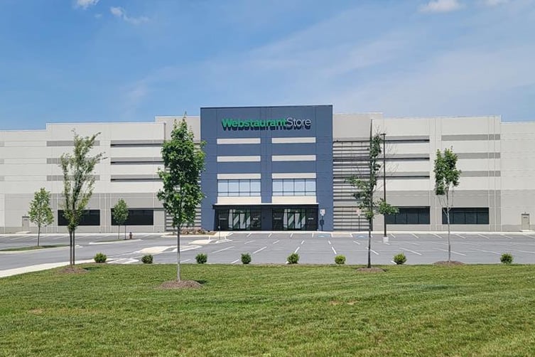 description of main news article image