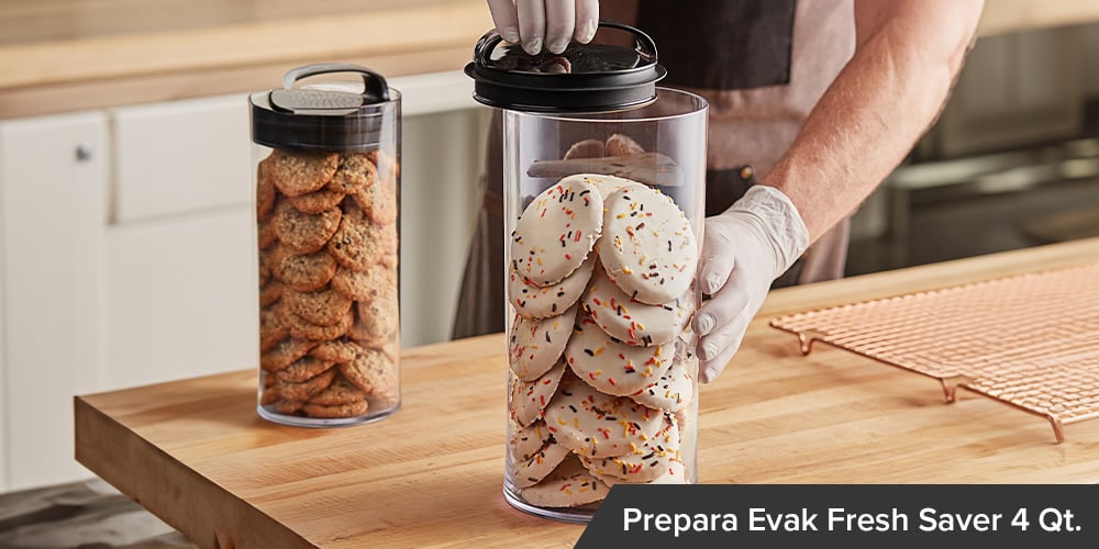 Prepara Evak Fresh Saver 4 Qt. Clear Plastic Food Storage Container