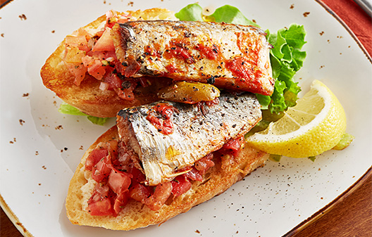 Sea Tales Sardines in Spicy Tomato Sauce 4.2 oz. Can - 12/Case